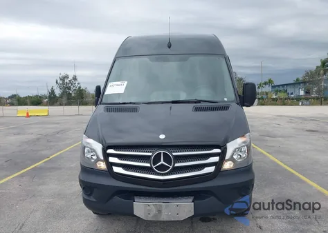 2014 Mercedes-Benz Sprinter 2500 High Roof z USA, uszkodzony, nr VIN WDZPE8DC9E5920576